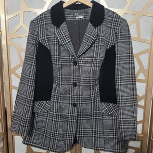 VINTAGE STYLE EXCHANGE Plaid Wool Blend Coat With Velvet Contrast